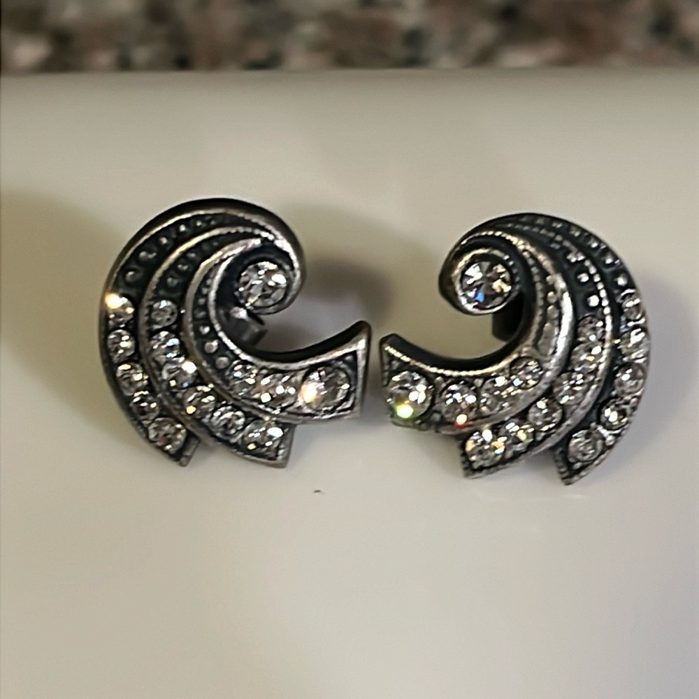 Elegant Silver Swarovski crystals Swirl Earrings costume vintage gunmetal